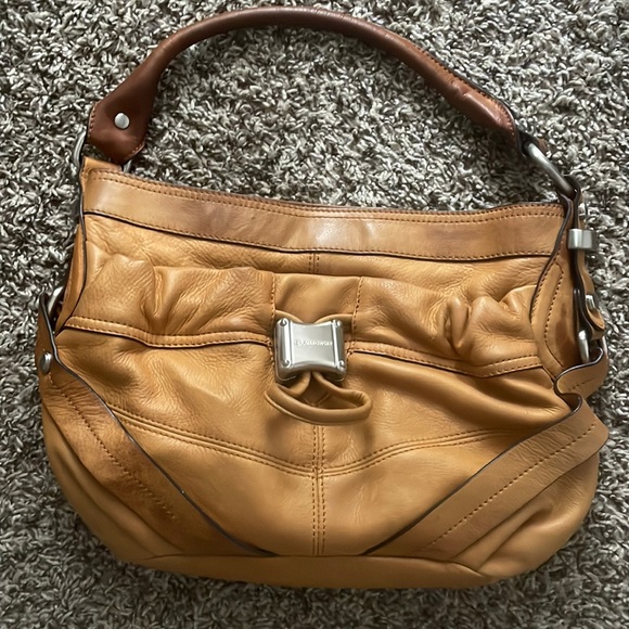 B Makowsky Genuine Leather Bag with DUSTBAG - Picture 2 of 8